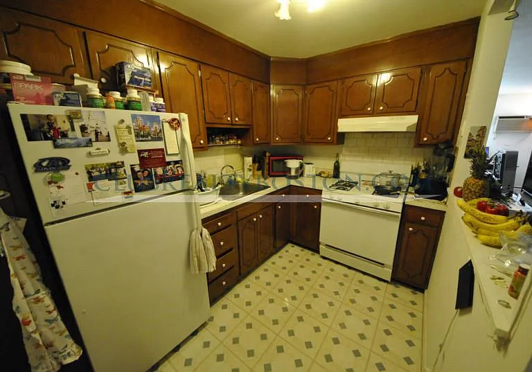 530 Washington St #11 — Photo 2