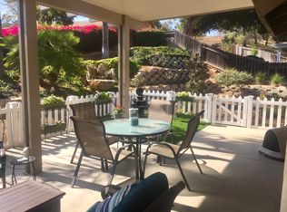 323 Elkhorn Ln, Escondido, CA 92026
