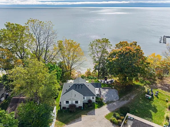 46 King St S, Norfolk County, ON N3Y 4K2