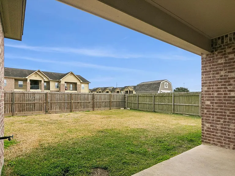1013 Cypresswood — Photo 27