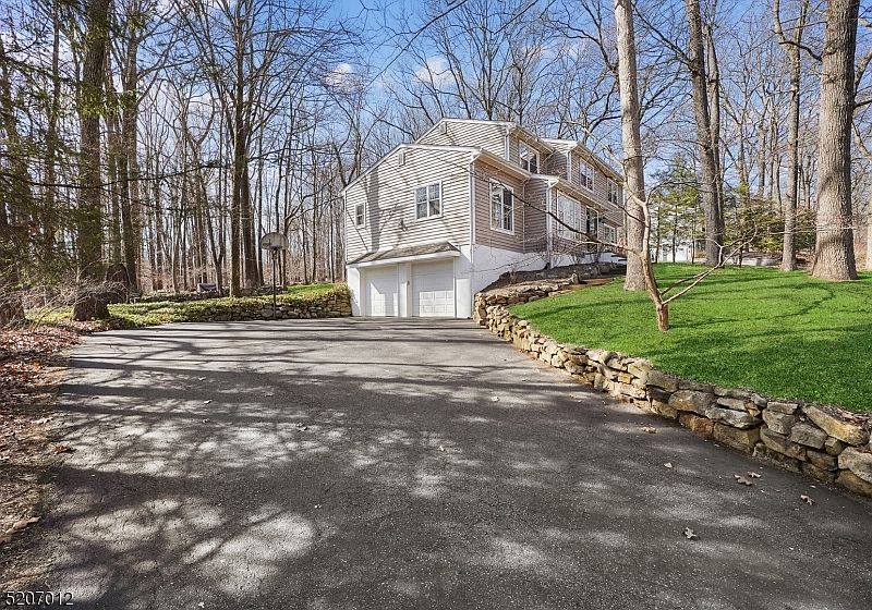 40 Nestlingwood Dr, Long Valley, NJ 07853 Zillow