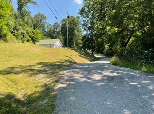 61 Blevins Holw, Olive Hill, KY 41164