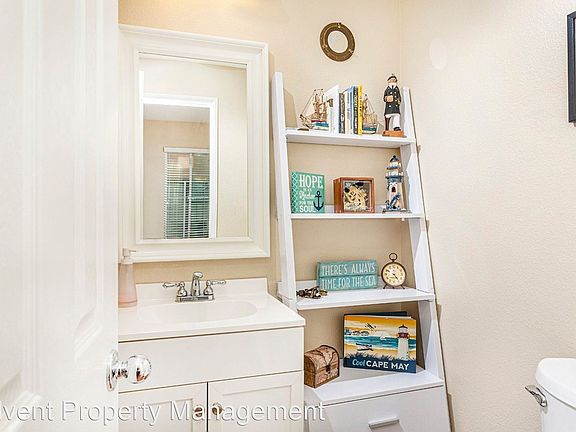 4th image of 2988 Escala Cir