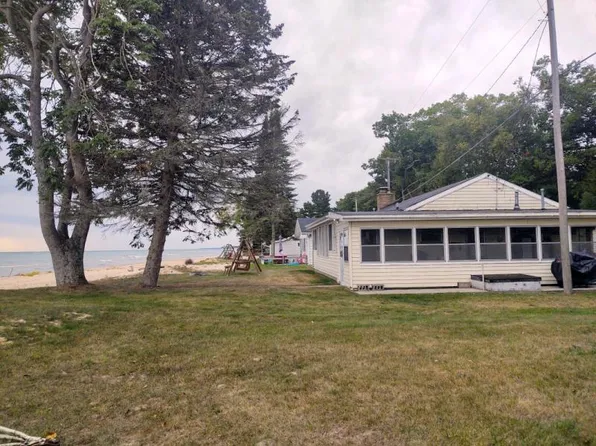 3915 S Us Highway 23, Greenbush, MI 48738