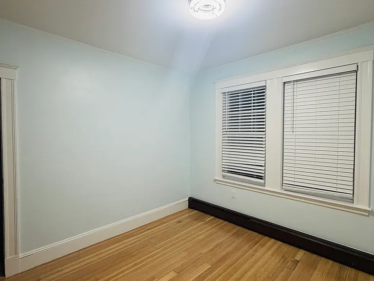 117-119 Butler Rd #1 — Photo 12