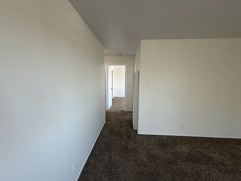 490 Talbert St #301 — Photo 11