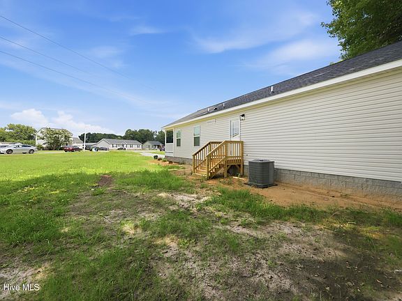 5th image of 133 Pinewood Drive