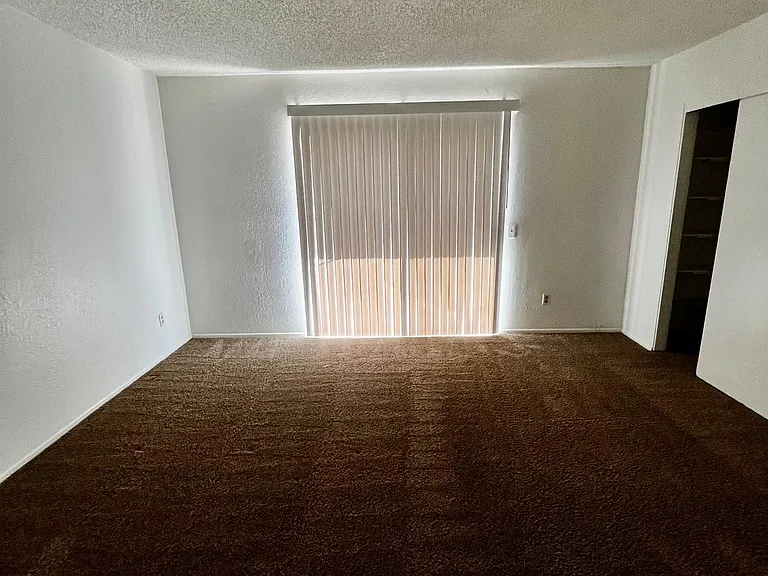 13890 Juniper St — Photo 18