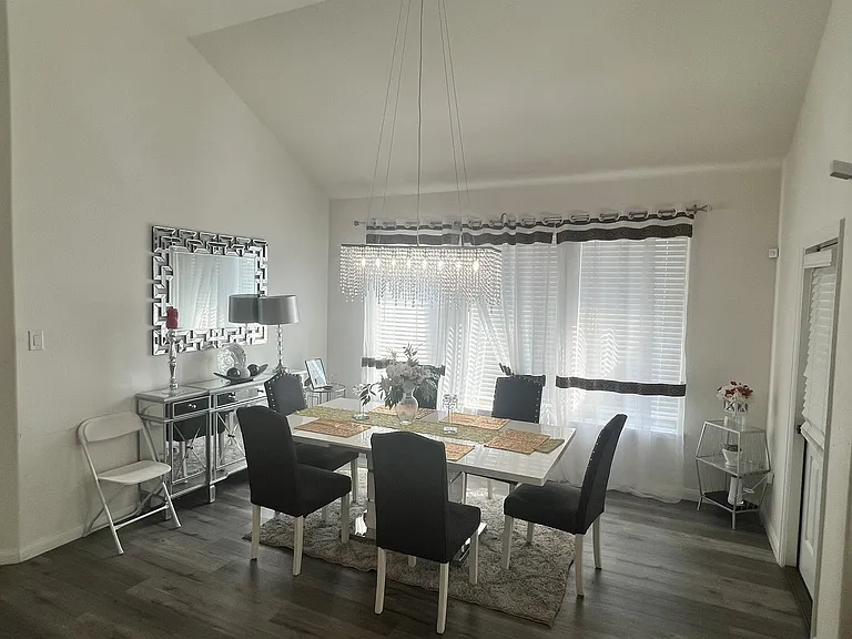 1801 Crimson Blossom Ct — Photo 5