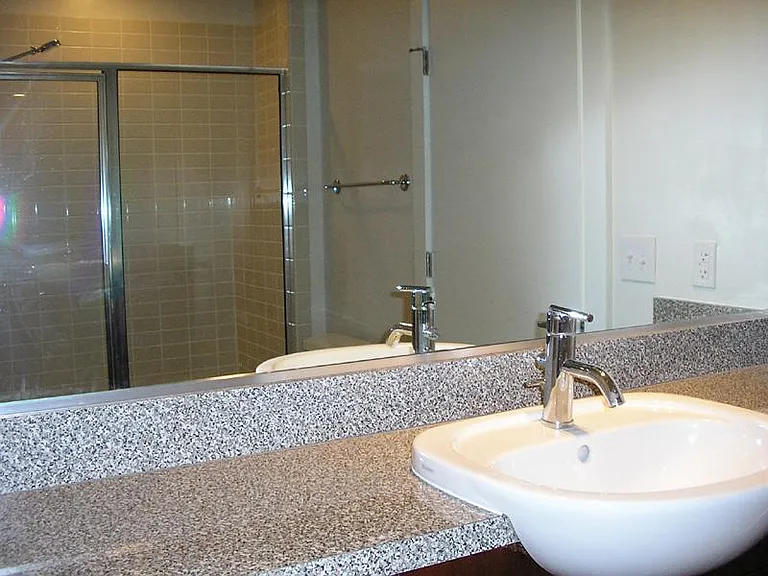 810 W 4th St #412 — Photo 3