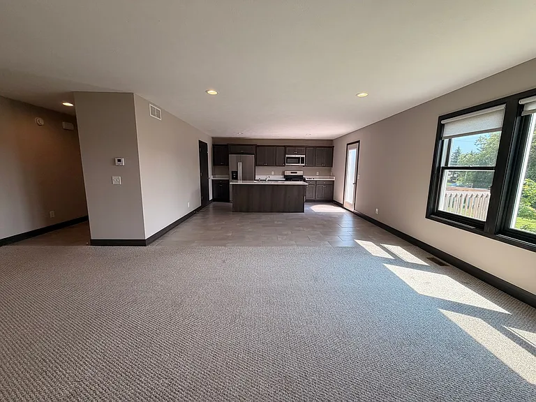6830 Avalon Dr SE — Photo 6