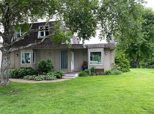 4292 Snail Lake Blvd, Shoreview, MN 55126