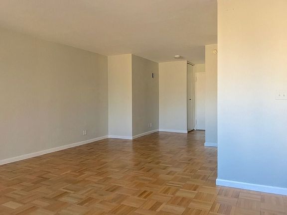 2nd image of 1652 1st Ave #17M