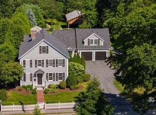 68 School St, Hingham, MA 02043