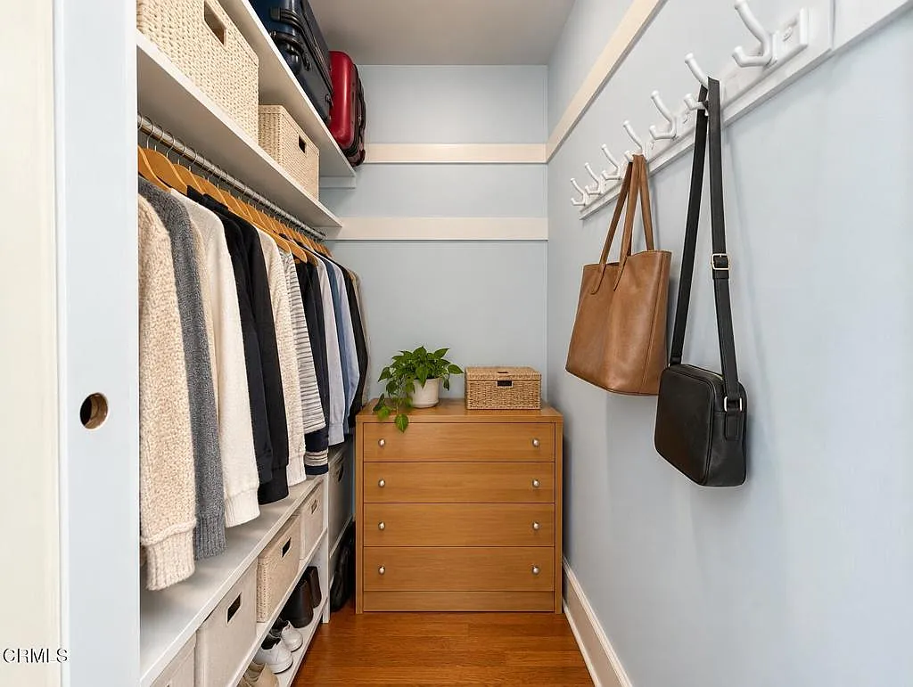 1 bed, 1.0 bath, 300 sqft, $1,250 — Photo 4