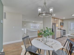 1303 Denbright Rd, Catonsville, MD 21228