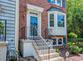 7829 Shepherd Hills Ct, Lorton, VA 22079