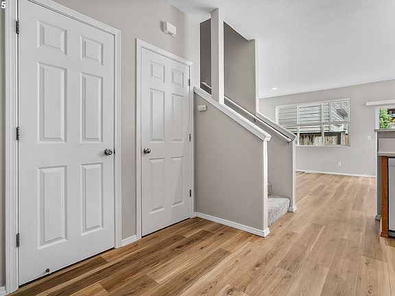 4th image of 2314 NE 80th St