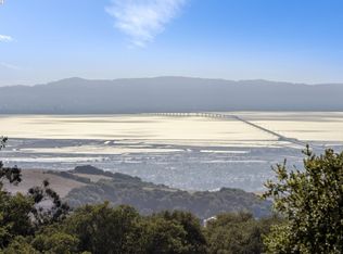 29 Country Club Dr, Hayward, CA 94542