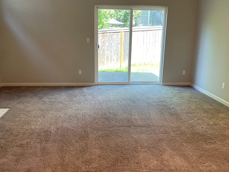 7385 SW Spruce St — Photo 27