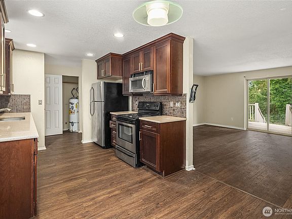3rd image of 4416 83rd Place NW