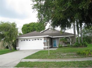 5207 72nd St E #A-1, Bradenton, FL 34203