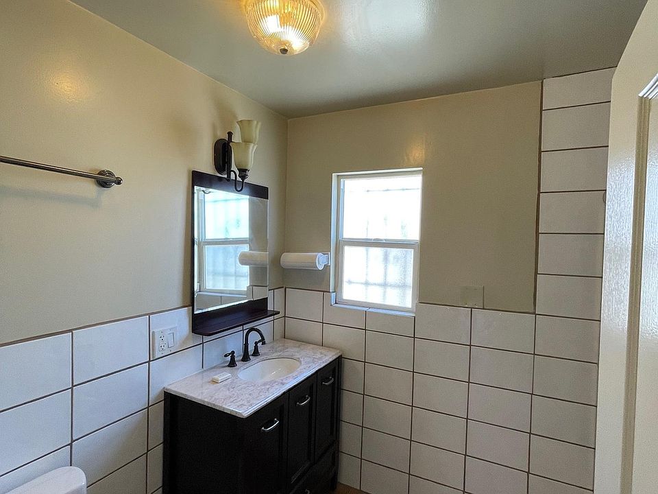 1st image of 6126 Normandie Ave #6124