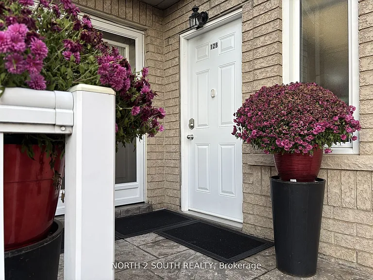 12 Villandry Cres #BASEMENT — Photo 1