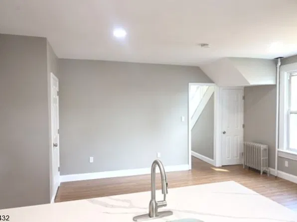 10 Olyphant Pl #L, Morristown, NJ 07960