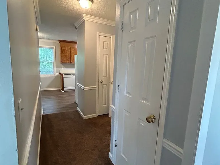 1 Crescent Ln #1 — Photo 11