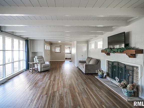 4th image of 208 W Glen Ave
