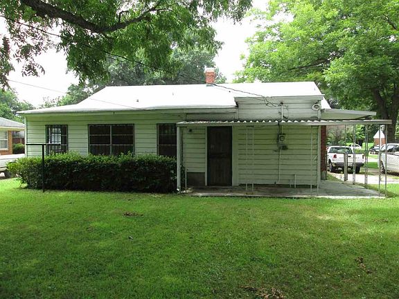 2nd image of 3540 Edgeware Rd W