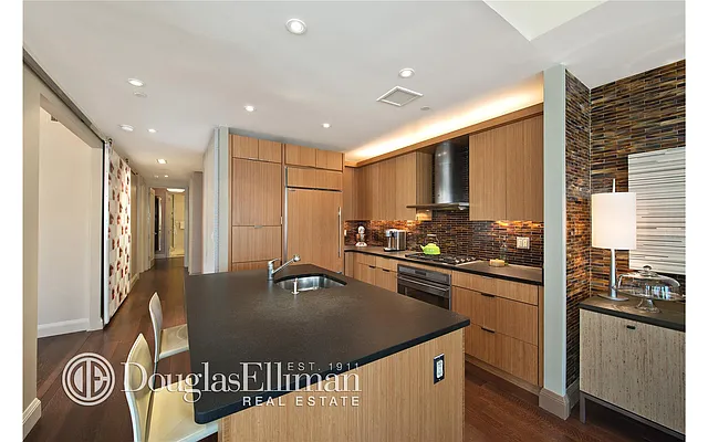 Sold by Douglas Elliman | media 14
