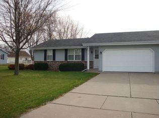 4110 Bordeaux Dr, Janesville, WI 53546