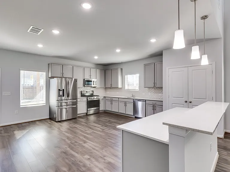 6601 Avila Way — Photo 4