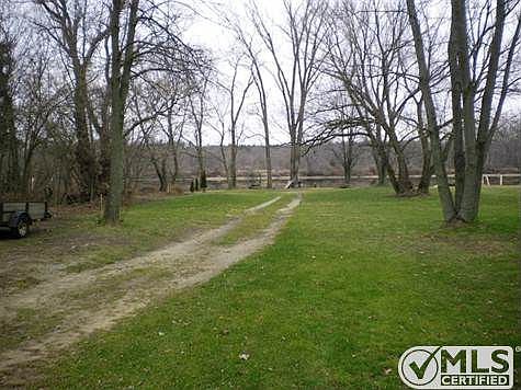 2nd image of 10511 N Cedar Dr