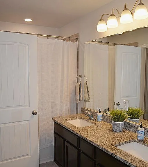 4431 Allison Dr — Photo 36