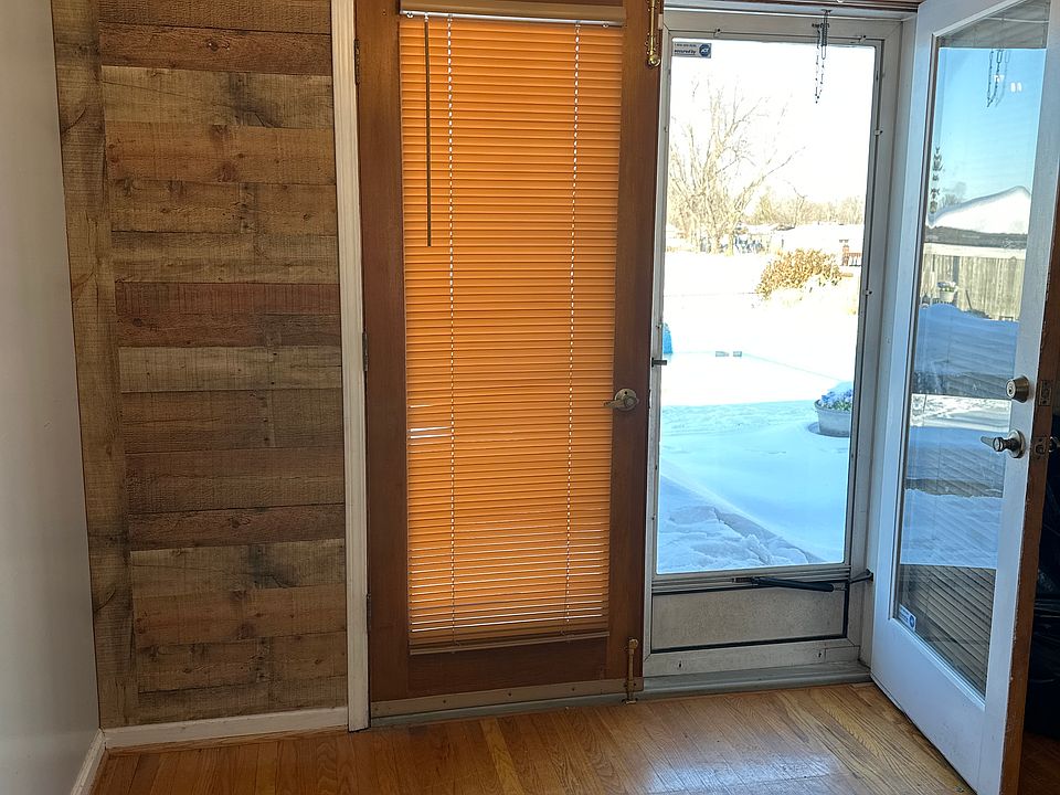 1st image of 6115 Morning Glory Ln