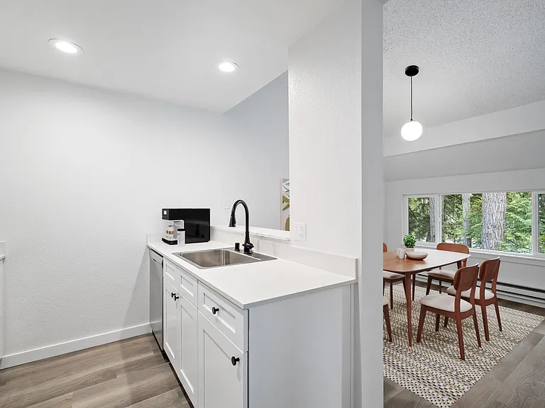 Rai Apartments — Photo 20