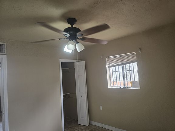 3rd image of 220 Linda Vista Dr