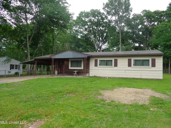 128 Maxine Dr, Pearl, MS 39208