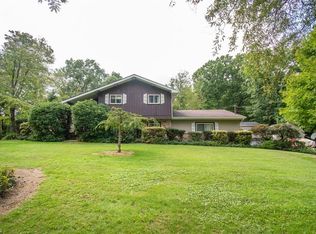 3388 Niles Carver Rd, Mineral Ridge, OH 44440