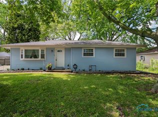 1807 Ambleside Rd, Oregon, OH 43616