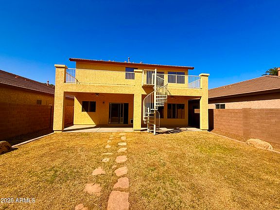 4th image of 44153 W PIONEER Road