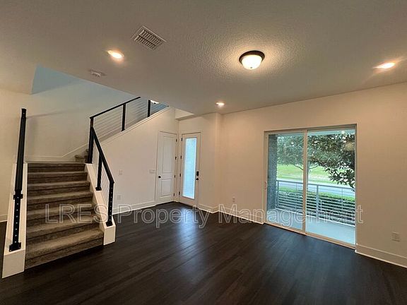 4th image of 10253 Austrina Oak Loop