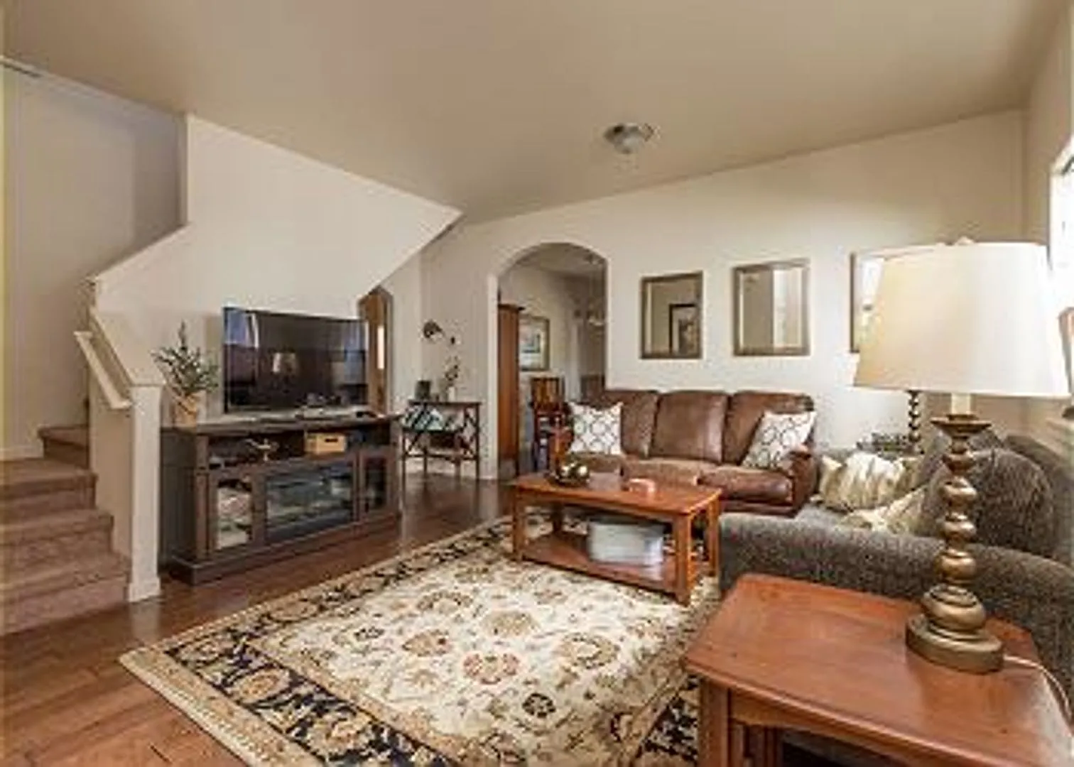 Beautifully Furnished Home, within Walking Distance to Deschutes River Trail, a Great Location! — Photo 2