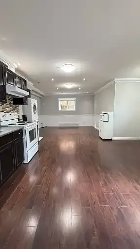 2 bed, 1.0 bath, 850 sqft, $1,600 — Photo 2