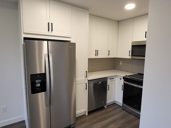 3rd image of 350 E Livingston Cmn NE #2108