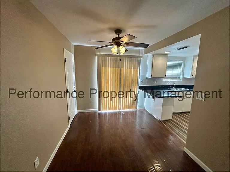 8615 Newgate Ct — Photo 3