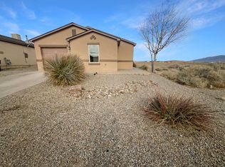 2105 Sagecrest Loop NE, Rio Rancho, NM 87144